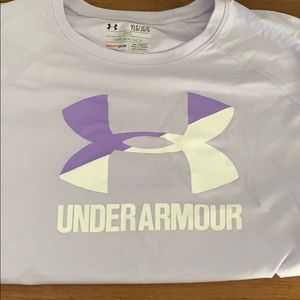 girls under armour tee